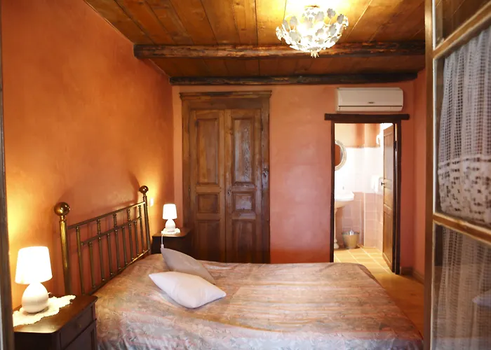 Alojamento de Acomodação e Pequeno-almoço Casa Di Babbo Macinaggio (Corsica)