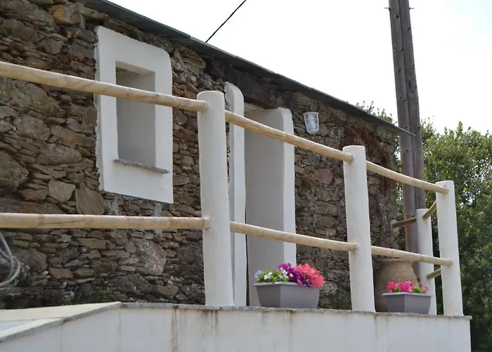 Alojamento de Acomodação e Pequeno-almoço Casa Di Babbo Macinaggio (Corsica)