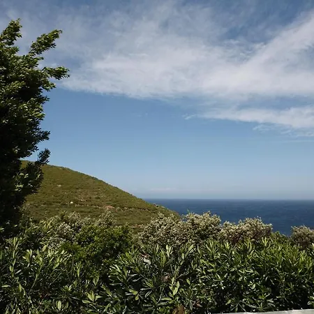 Alojamento de Acomodação e Pequeno-almoço Casa Di Babbo Macinaggio (Corsica)