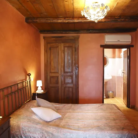 Alojamento de Acomodação e Pequeno-almoço Casa Di Babbo Macinaggio (Corsica)