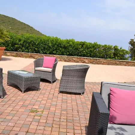 Casa Di Babbo Oda ve Kahvaltı Macinaggio (Corsica)